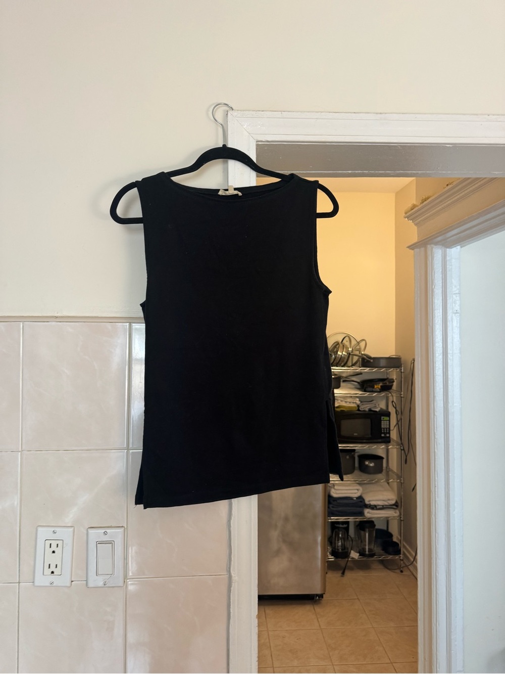Madewell | Classic Black Sleeveless Tank Top - Timeless Women's Staple